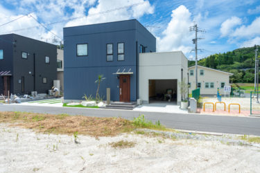 センチュリーハウス本店｜大好きな車とガレージのある暮らし